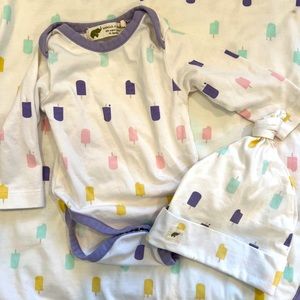 Monica and Andy blanket, onsie and hat🌈🌈